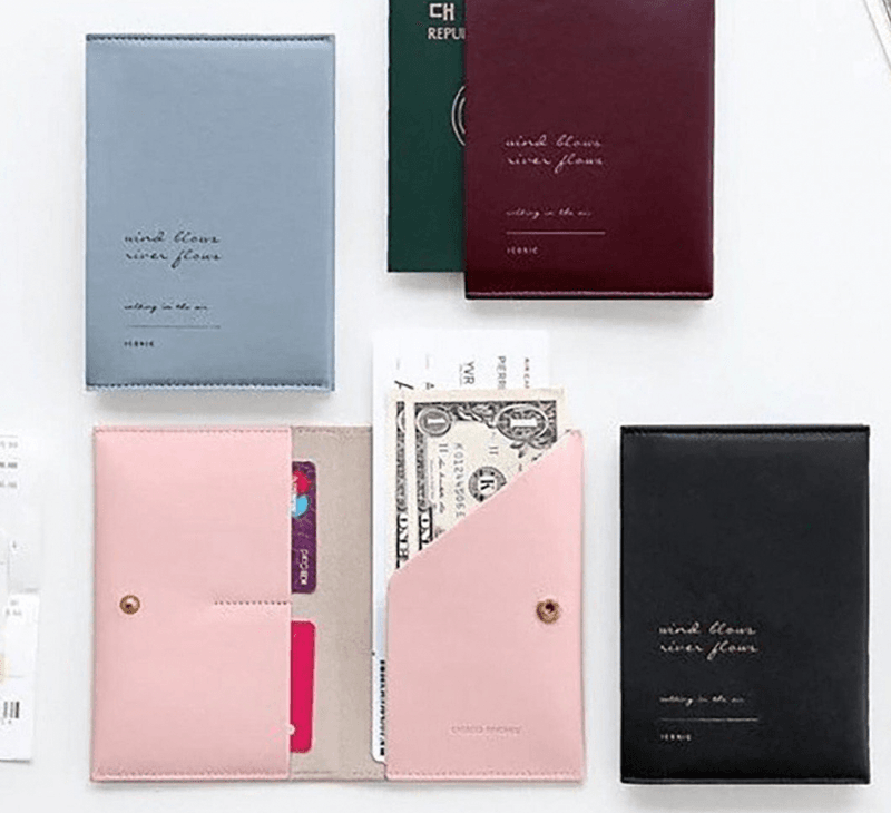 ICONIC Slit Passport Cover, Sort