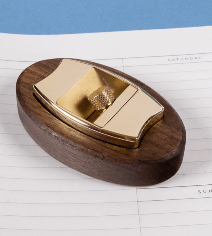 Makers Cabinet Wallnut base for Høvel